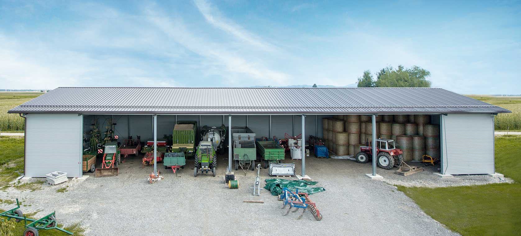 Kmetijski objekti, hlevi in skladišča iz robustnih jeklenih konstrukcij