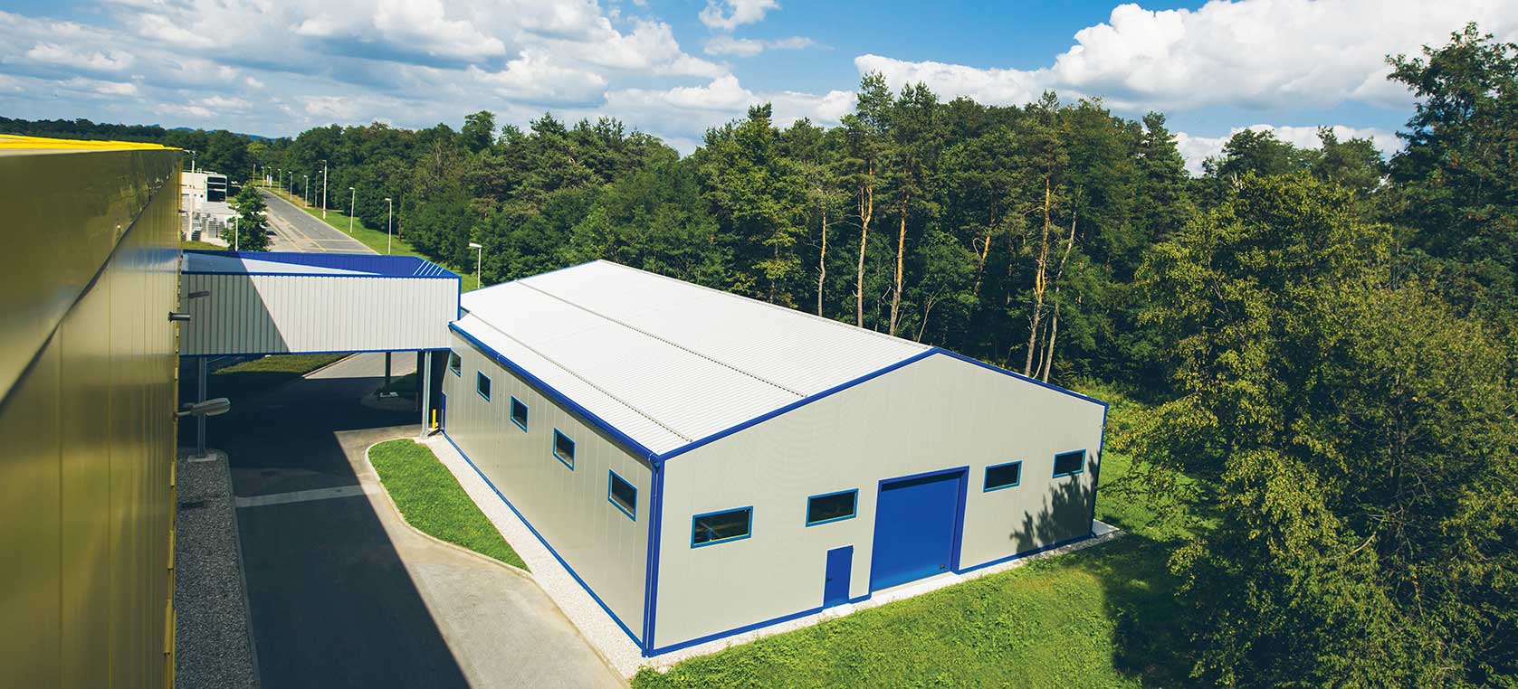 Jeklene (kovinske) konstrukcije Petrovič za poslovne prostore in skladiščne hale